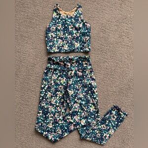 Old Navy Active Kids Floral Top Leggings Set